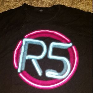 R5 band shirt
